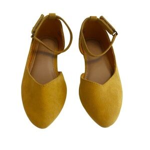 Old Navy Faux Suede Pointy Toe Ballet Flats Mustard Yellow w/Ankle Strap Kids 9T